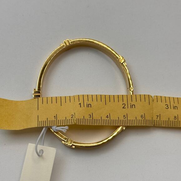 Tory Burch Classic Logo Hinge Bangle 168864 IN TORY GOLD 170$ - Picture 2 of 10